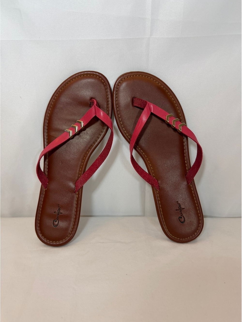 Curfew Vintage 2000s Magenta Strappy Thong Sandals with Brown Sole Women’s 9